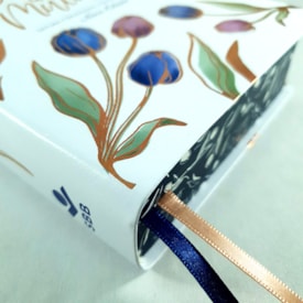 Segunda imagem do produto A Bíblia da Mulher | Compacta | NAA | Capa Luxo Branca