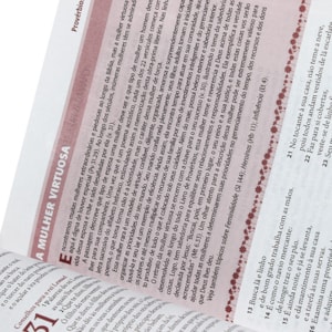 Segunda imagem do produto A Bíblia da Mulher | Letra Normal | ARA | Capa Flor Costurada Legno Luxo