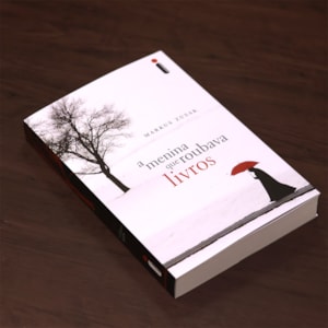 Segunda imagem do produto A Menina Que Roubava Livros