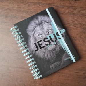 Segunda imagem do produto Agenda Executiva 2025 | Leão de Juda | Capa Dura Espiral