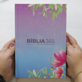Segunda imagem do produto Bíblia 365 Jardim Florido | NAA | Letra Grande | Capa Dura