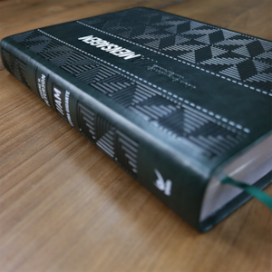 Segunda imagem do produto Bíblia A Mensagem | Letra Gigante | Capa Luxo Verde