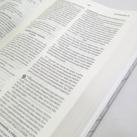 Segunda imagem do produto Bíblia A Mensagem | Letra Normal | Capa Dura | Apocalipse 19.16