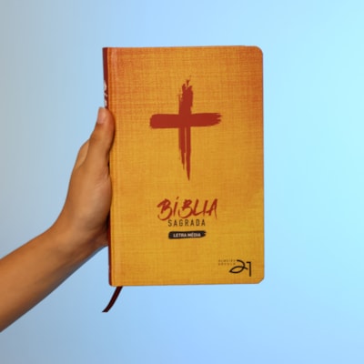 Segunda imagem do produto Bíblia Almeida Século 21 | A21 | Letra Média | Capa Dura | Cruz de Cristo
