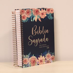 Segunda imagem do produto Bíblia Anote Espiral Rosas Especial | NVI | Letra Normal | Com Espaço Para Anotações