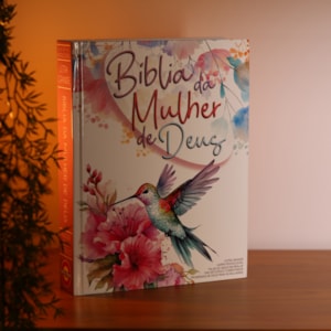 Segunda imagem do produto Bíblia da Mulher de Deus | ARC | Harpa Pentecostal | Letra Grande | Capa Dura Beija-flor