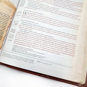Bíblia de Estudo Arqueológica | NVI Letra Normal | Luxo Preta