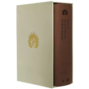 Segunda imagem do produto Bíblia de Estudo da Fé Reformada 2° Edição | ARA | Capa Luxo Marrom com Estojo