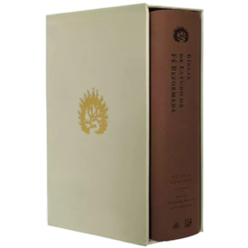 Segunda imagem do produto Bíblia de Estudo da Fé Reformada 2° Edição | ARA | Capa Luxo Marrom com Estojo