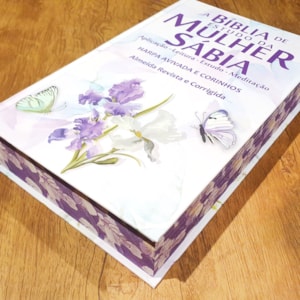 Segunda imagem do produto Bíblia de Estudo da Mulher Sábia | ARC | Harpa Avivada | Capa Dura Íris Lilás