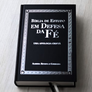 Segunda imagem do produto Bíblia de Estudo em Defesa da Fé | ARC | Capa Dura Preta