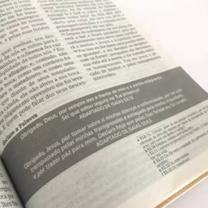 Segunda imagem do produto Bíblia de Estudo Joyce Meyer | NVI | Letra Média | Capa Nude