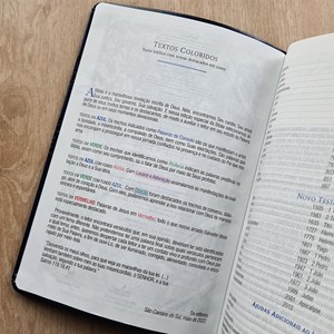 Bíblia de Estudo King James Atualizada | 1611 | Letra Normal | Capa Luxo Azul