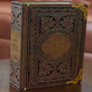 Segunda imagem do produto Bíblia de Estudo King James |  Atualizada |  Full Collor | Capa Dura | Vintage