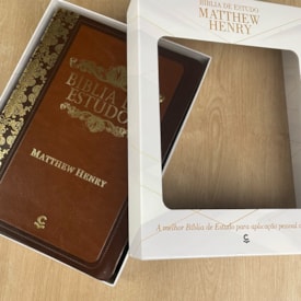 Segunda imagem do produto Bíblia de Estudo Matthew Henry | Letra Normal | ARC | Capa Marrom Luxo