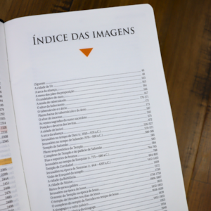 Segunda imagem do produto Bíblia de Estudo | NAA | Tamanho Portátil | Capa Luxo Azul | Letra Normal