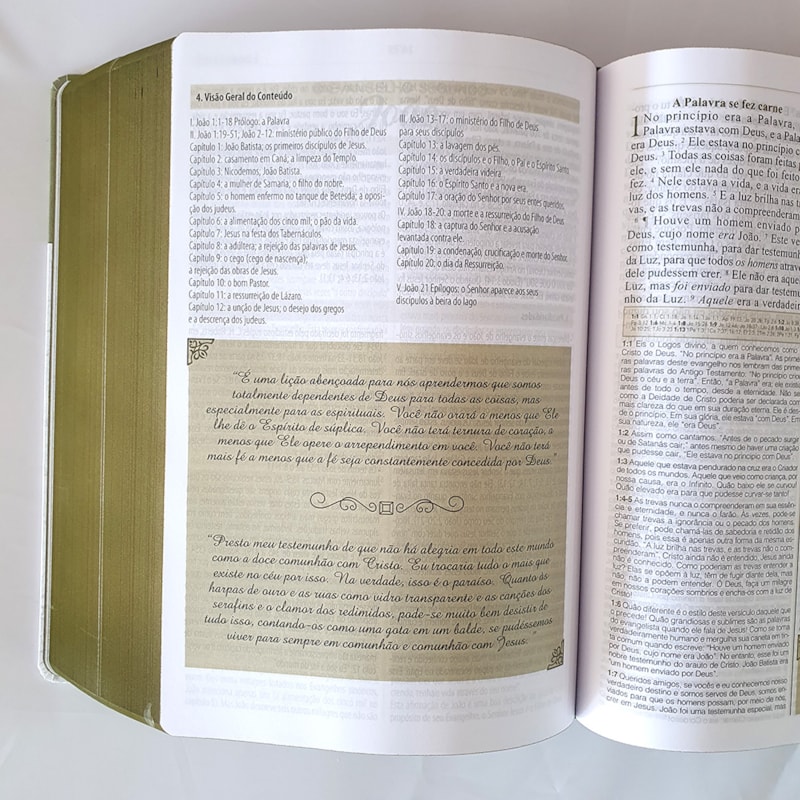 Bíblia de Estudo Spurgeon King James 1611 Letra Grande Luxo Creme