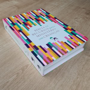 Segunda imagem do produto Bíblia de Recursos para o Ministério com Crianças | APEC | ARA | Capa Dura