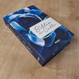 Segunda imagem do produto Bíblia do Culto com Harpa Cristã e Corinhos | ARC | Letras Gigante | Capa Semi-flexível Floral Azul