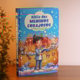 Segunda imagem do produto Bíblia dos Meninos Corajosos | ARC | Harpa Avivada e Corinhos | Capa Dura Azul