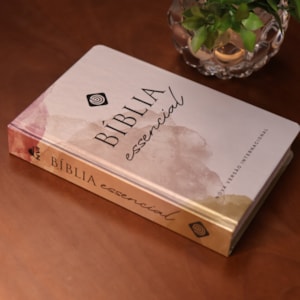 Segunda imagem do produto Bíblia Essencial Amarela | NVI | Capa Dura