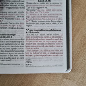 Bíblia Jesus Copy Sticker | NVI | Capa Dura Branca