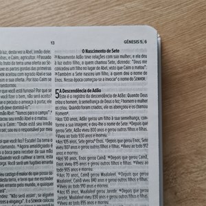 Bíblia Jesus Copy Sticker | NVI | Capa Dura Preta