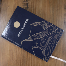 Segunda imagem do produto Bíblia King James 1611 | KJC | Capa Montanha Luz | Capa Dura