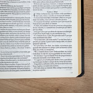 Bíblia King James 1611 Ultrafina Ampliada | Letra Normal | Capa Preta