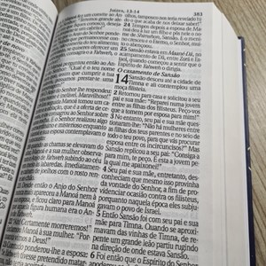 Bíblia King James Atualizada | KJA | Letra Gigante | Capa Dura Azul Marinho