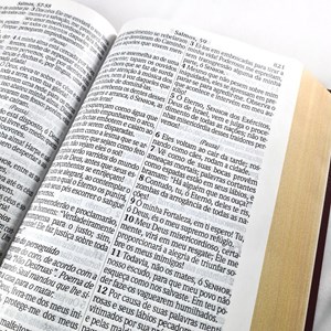 Bíblia King James Atualizada | KJA | Letra Jumbo | Capa Cover Book Preta