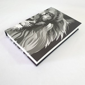 Bíblia Lion Colors Black and White POP | NVT | Letra Normal | Capa Dura