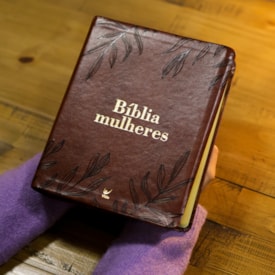 Segunda imagem do produto Bíblia Mulheres | Viviane Martinello | NAA | Espaço Para Anotações | Folhas Marrom