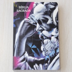 Segunda imagem do produto Bíblia no Banquinho | NVI | Brochura Evangelize