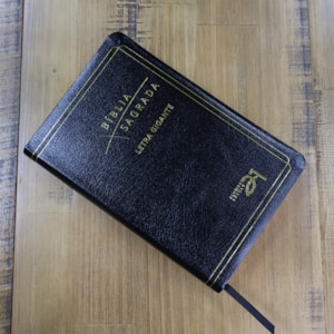 Segunda imagem do produto Biblia Sagrada | A21 | Letra Gigante | Capa Luxo Preta