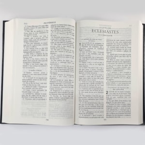 Segunda imagem do produto Bíblia Sagrada | ACF | Letra Grande | Capa Dura Preta