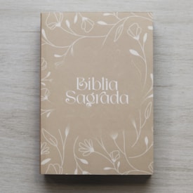 Segunda imagem do produto Bíblia Sagrada Arabesco Flores | NAA | Letra Normal | Capa Ilustrada