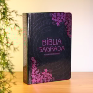 Segunda imagem do produto Bíblia Sagrada Arabesco Lilás | ARC | Letra Gigante | Harpa Avivada e Corinhos | Capa Dura