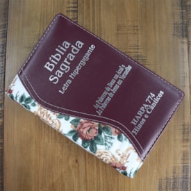 Segunda imagem do produto Bíblia Sagrada | ARC | Letra Hipergigante | Capa Luxo Floral Vinho | Harpa 774