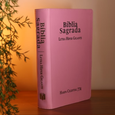 Segunda imagem do produto Bíblia Sagrada | ARC | Letra Hipergigante | Capa Luxo Rosa | Harpa Celestial 774