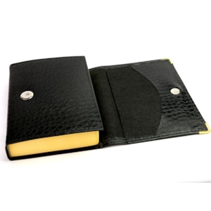 Segunda imagem do produto Bíblia Sagrada Carteira | ACF | Letra Gigante e Referências | Croco Preta