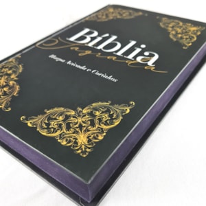 Segunda imagem do produto Bíblia Sagrada com Harpa Avivada e Corinhos Arabesco| ARC | Letra Gigante | Capa Dura