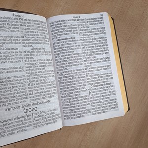Bíblia Sagrada com Harpa Avivada e Corinhos | ARC  | Letra Jumbo | Capa Semiflexível Preta