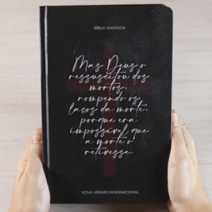 Segunda imagem do produto Bíblia Sagrada Cruz A Morte Não Pode Vencer | NVI | Letra Grande | Capa Dura