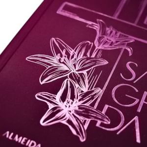 Segunda imagem do produto Bíblia Sagrada Cruz Floral | ACF | Letra Normal | Capa Dura