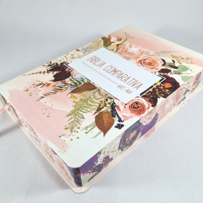 Segunda imagem do produto Bíblia Sagrada Edição Comparativa | ARC e NVI | Letra Média | Capa Luxo Flor de Henna
