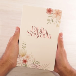 Segunda imagem do produto Bíblia Sagrada Floral Rosê | NVI | Letra Normal | Capa Brochura