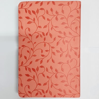 Segunda imagem do produto Bíblia Sagrada Folhagem | NVI | Letra Grande | Capa Verde e Rosa