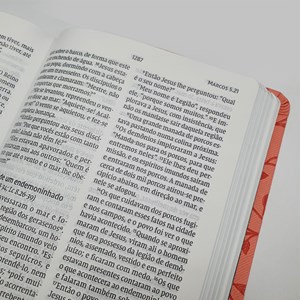 Bíblia Sagrada Folhagem | NVI | Letra Grande | Capa Verde e Rosa