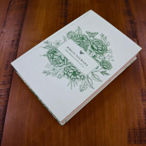 Segunda imagem do produto Bíblia Sagrada Graça | NVI | Letra Grande | Capa Dura com Espaço para Anotações